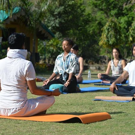 ホテルRishikesh Adiyogi エクステリア 写真
