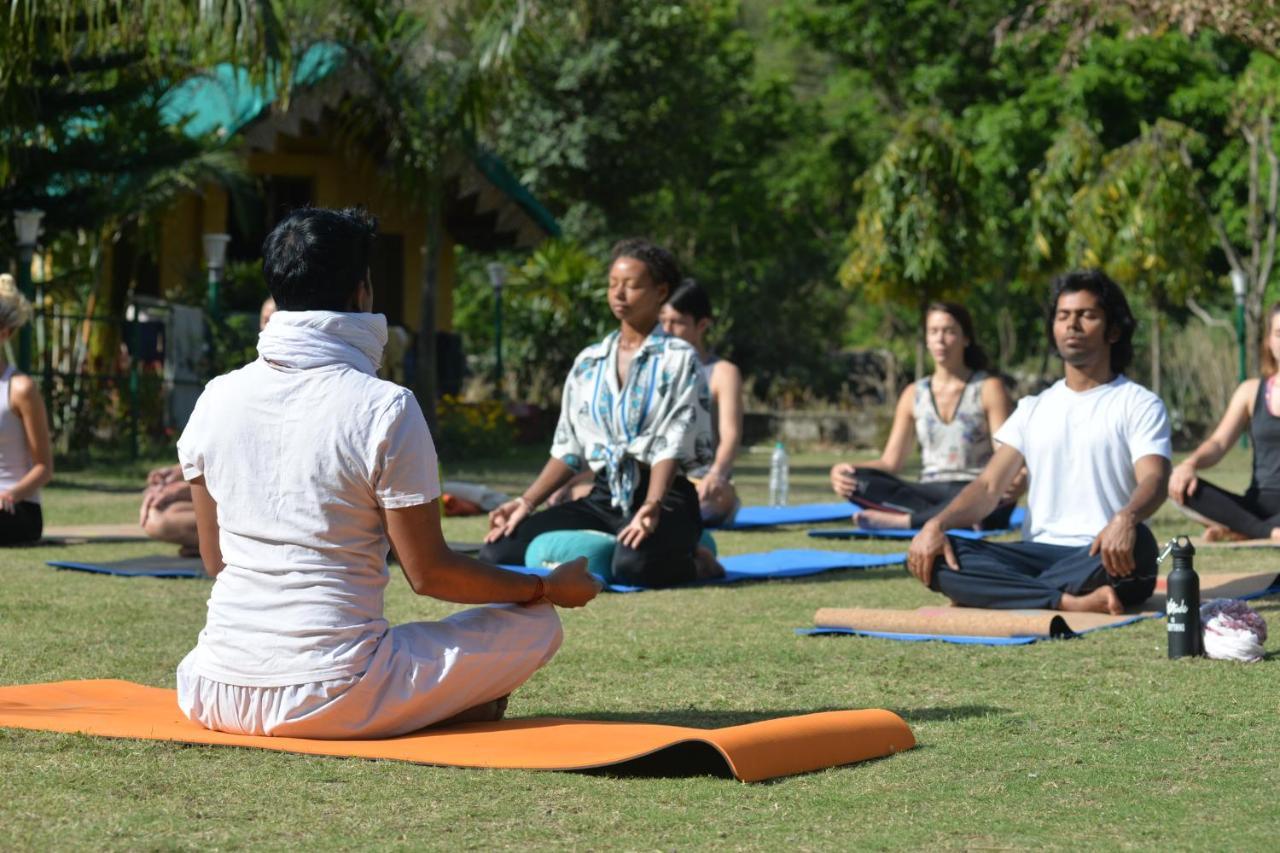 ホテルRishikesh Adiyogi エクステリア 写真